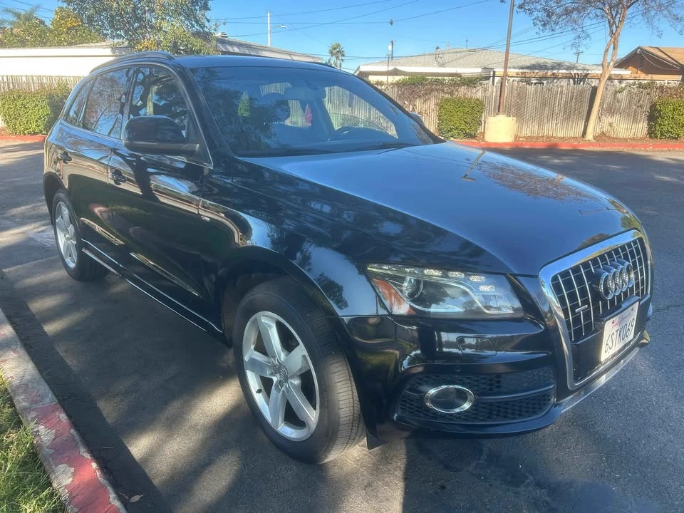 2011 Audi 8R Q5 - Image 2 of 9