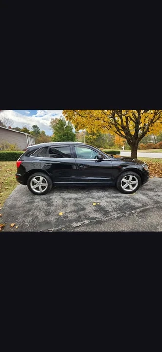 2011 Audi 8R Q5 - Image 2 of 4