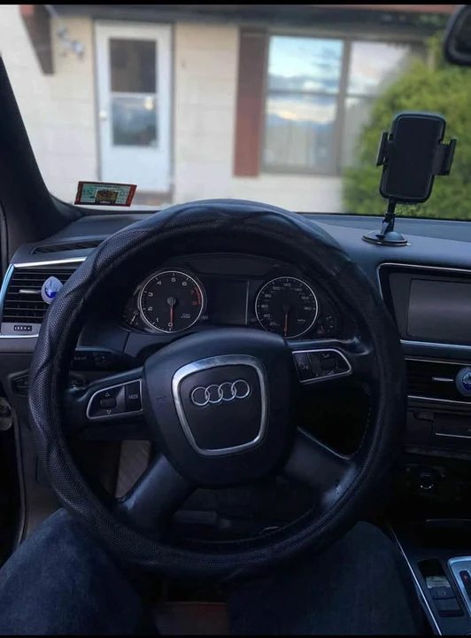 2011 Audi 8R Q5 - Image 2 of 7