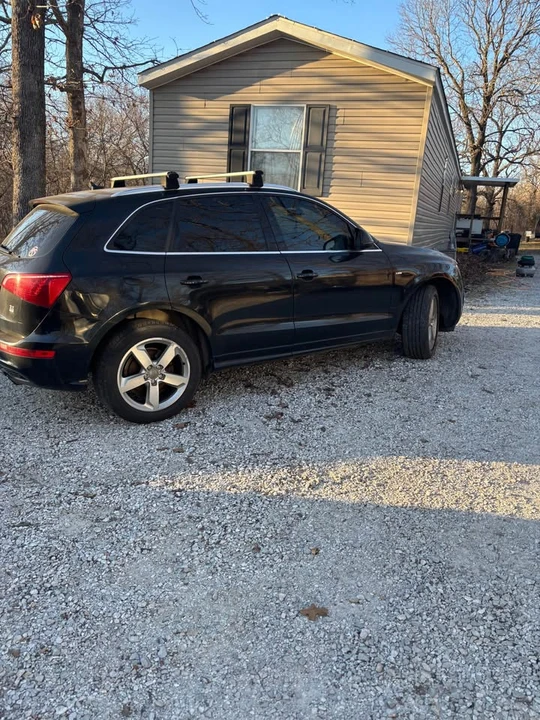 2011 Audi 8R Q5 - Image 2 of 9