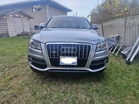 2011 Audi Q5 3.2 Quattro Premium Sport Utility