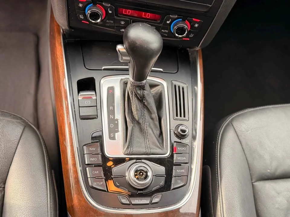 2011 Audi 8R Q5 - Image 17 of 18