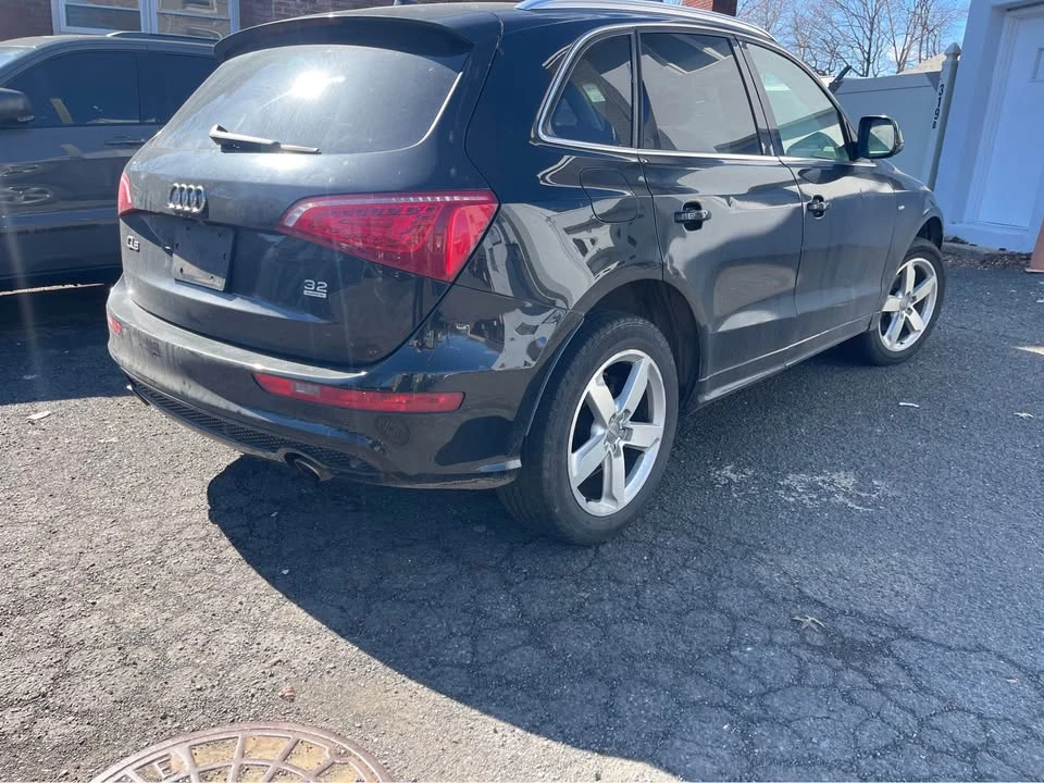 2011 Audi 8R Q5 - Image 2 of 11