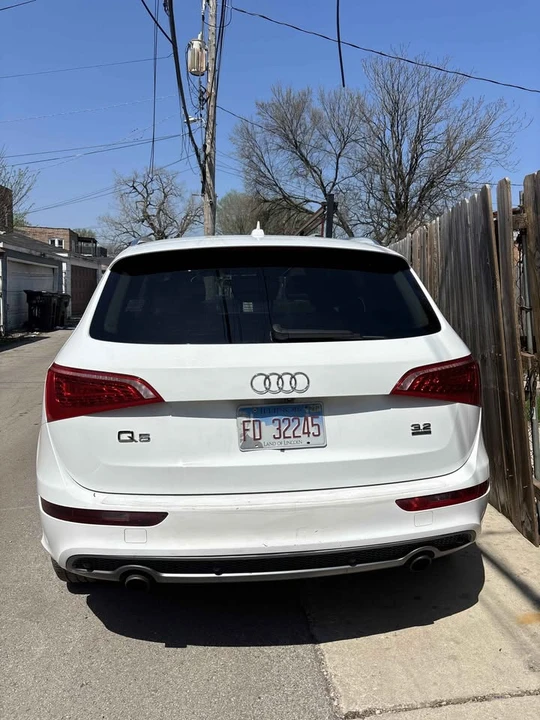 2011 Audi 8R Q5 - Image 10 of 12