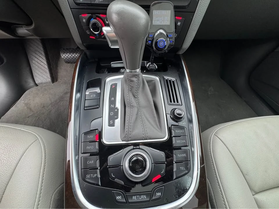 2011 Audi 8R Q5 - Image 15 of 17