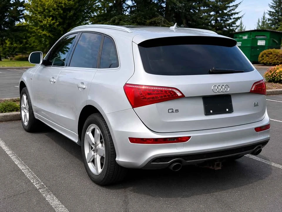 2011 Audi 8R Q5 - Image 6 of 10