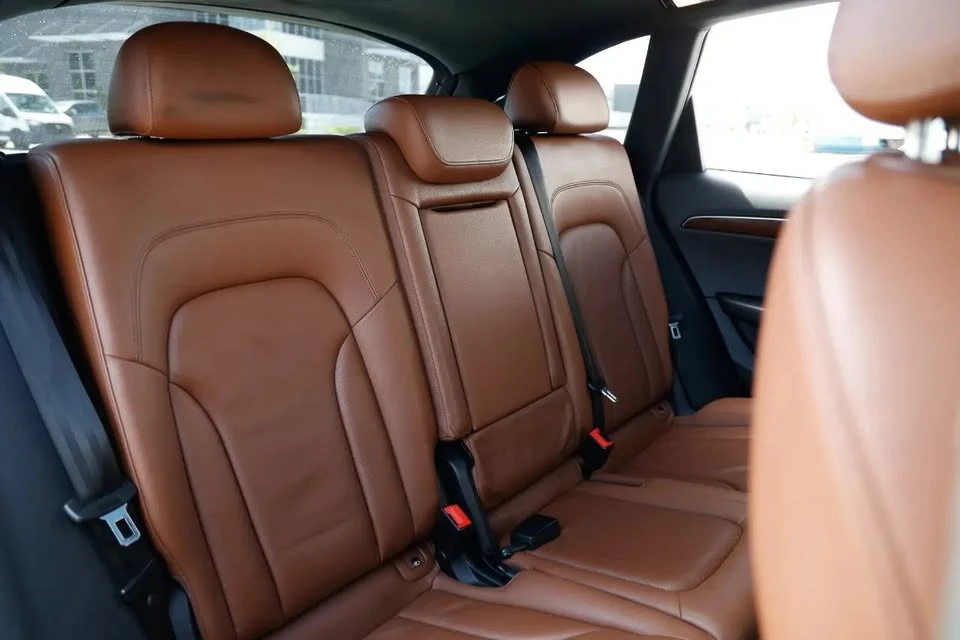 2011 Audi 8R Q5 - Image 7 of 8