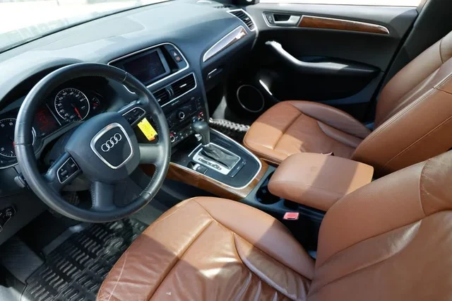 2011 Audi 8R Q5 - Image 6 of 19