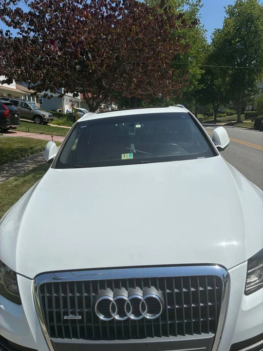 2011 Audi 8R Q5 - Image 2 of 6