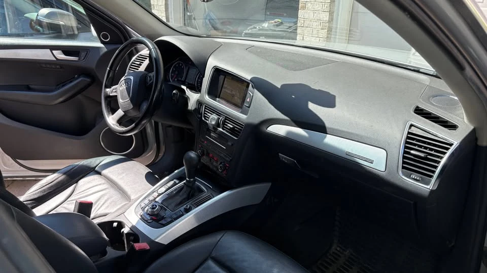 2011 Audi 8R Q5 - Image 7 of 11