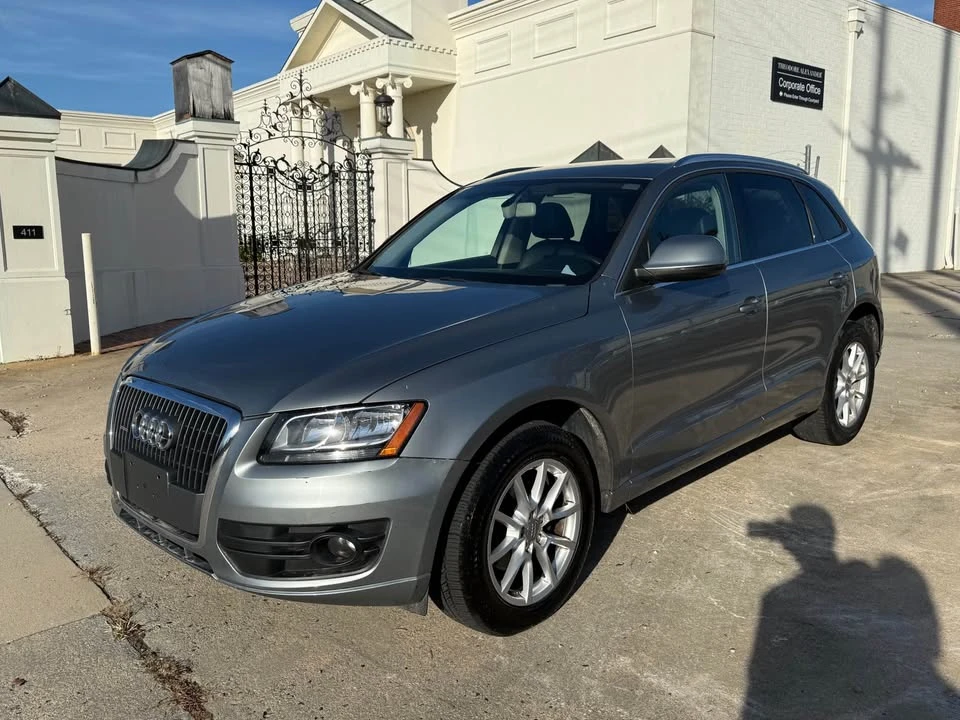 2011 Audi 8R Q5 - Image 2 of 16