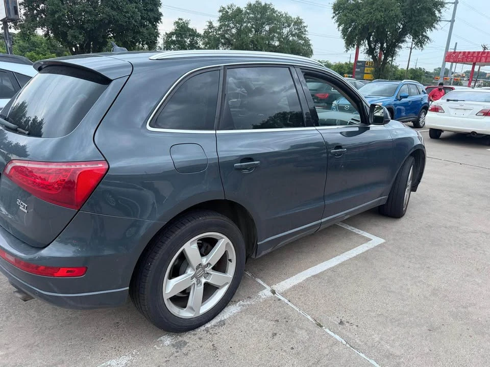 2011 Audi 8R Q5 - Image 2 of 8