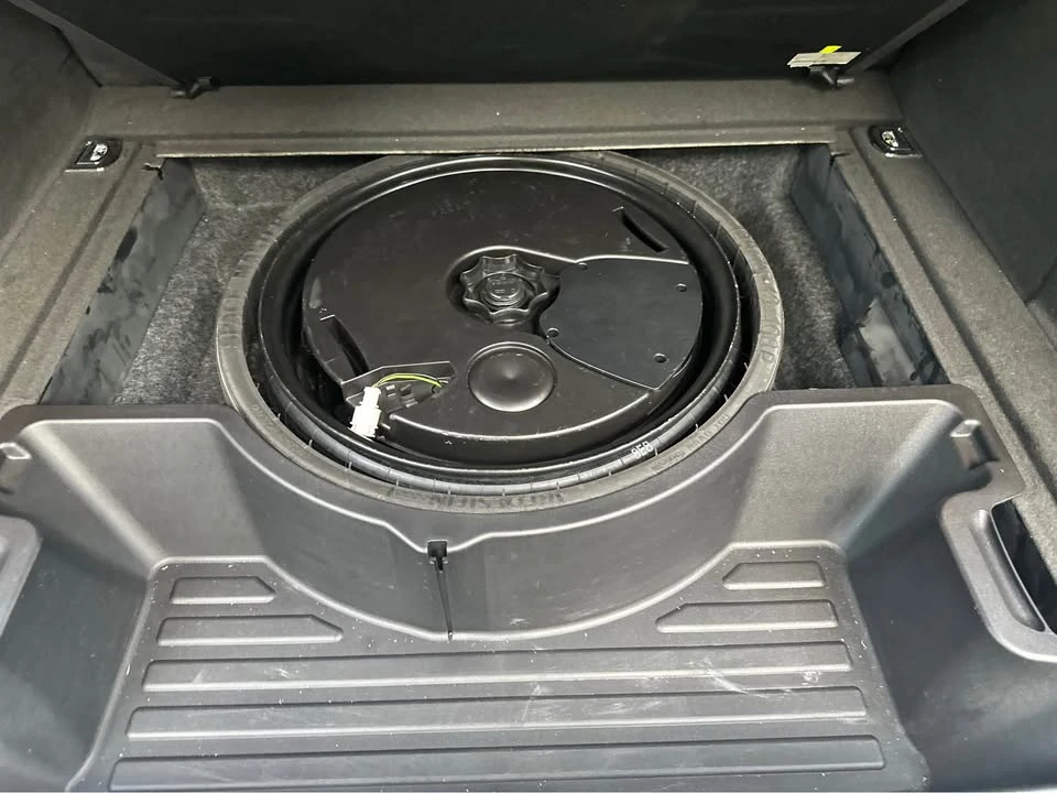2011 Audi 8R Q5 - Image 9 of 18