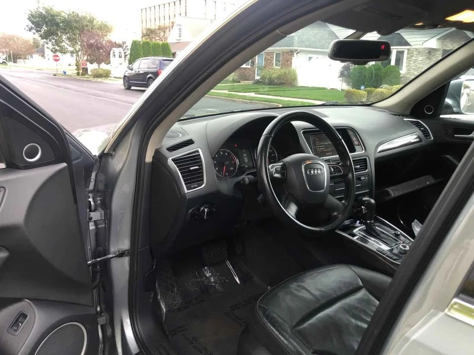 2011 Audi 8R Q5 - Image 8 of 8