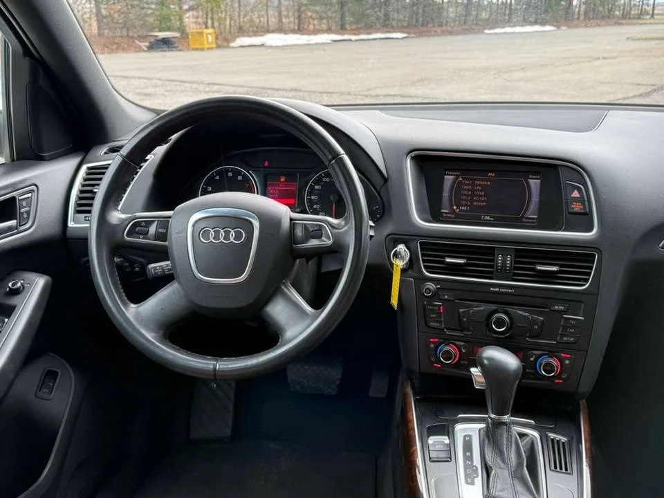 2011 Audi 8R Q5 - Image 9 of 17