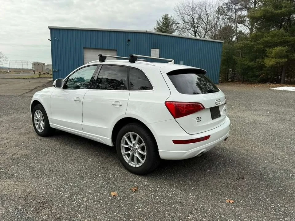 2011 Audi 8R Q5 - Image 5 of 17