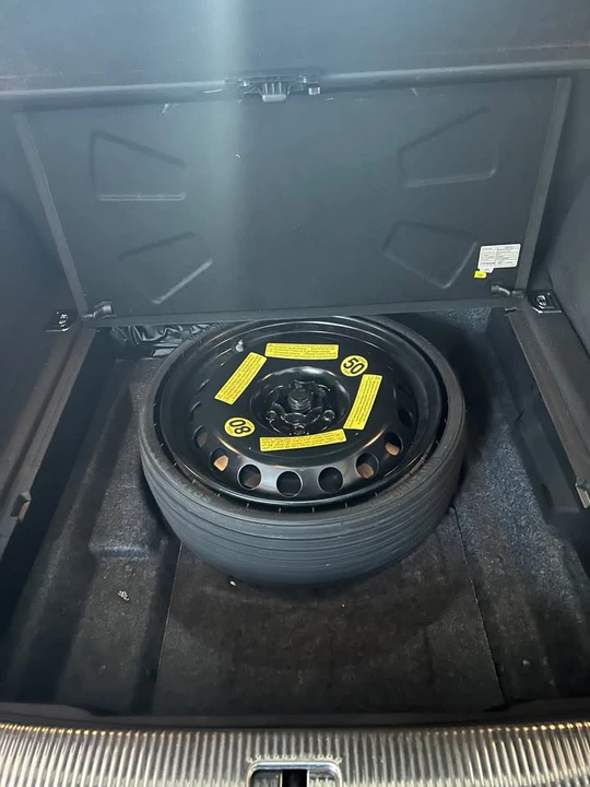 2011 Audi 8R Q5 - Image 13 of 13