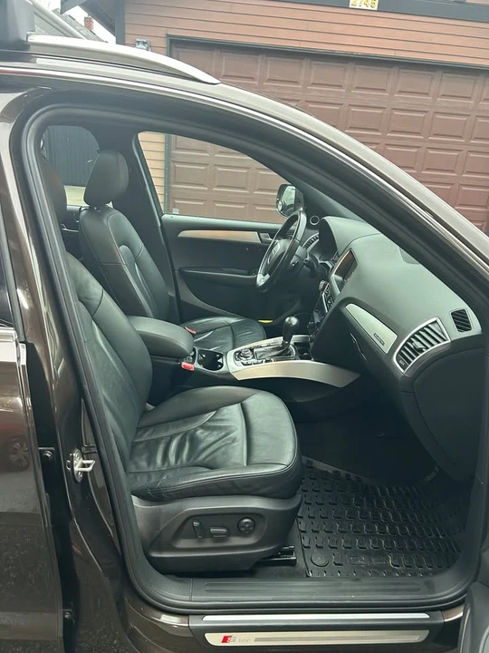 2011 Audi 8R Q5 - Image 2 of 13