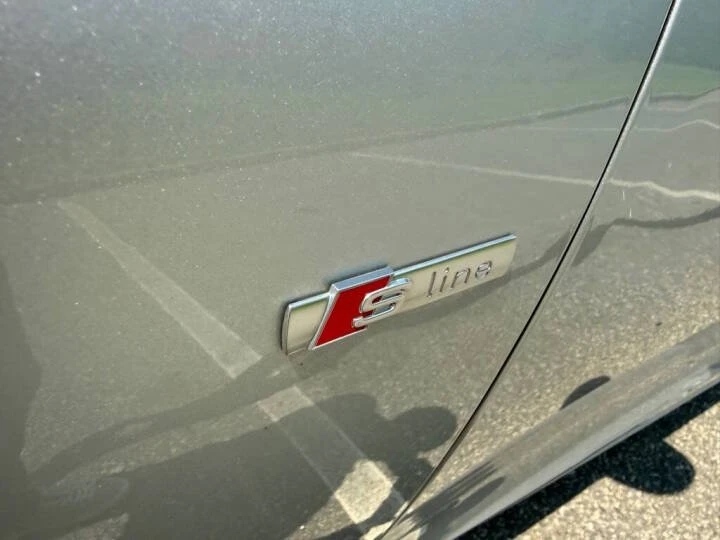 2011 Audi 8R Q5 - Image 13 of 20
