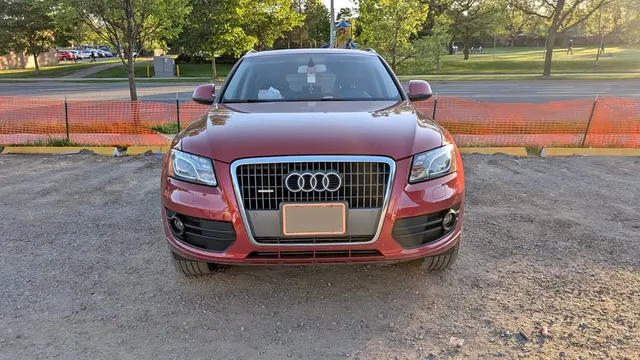 2011 Audi Q5 Quattro 2.0L Premium Plus