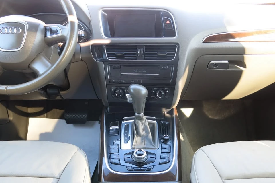 2011 Audi 8R Q5 - Image 14 of 20