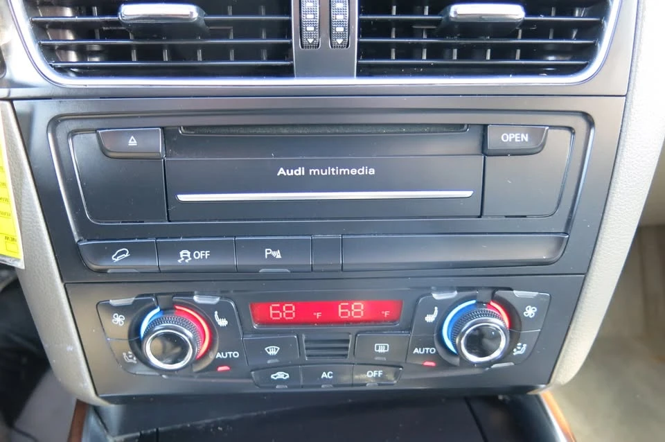 2011 Audi 8R Q5 - Image 17 of 20