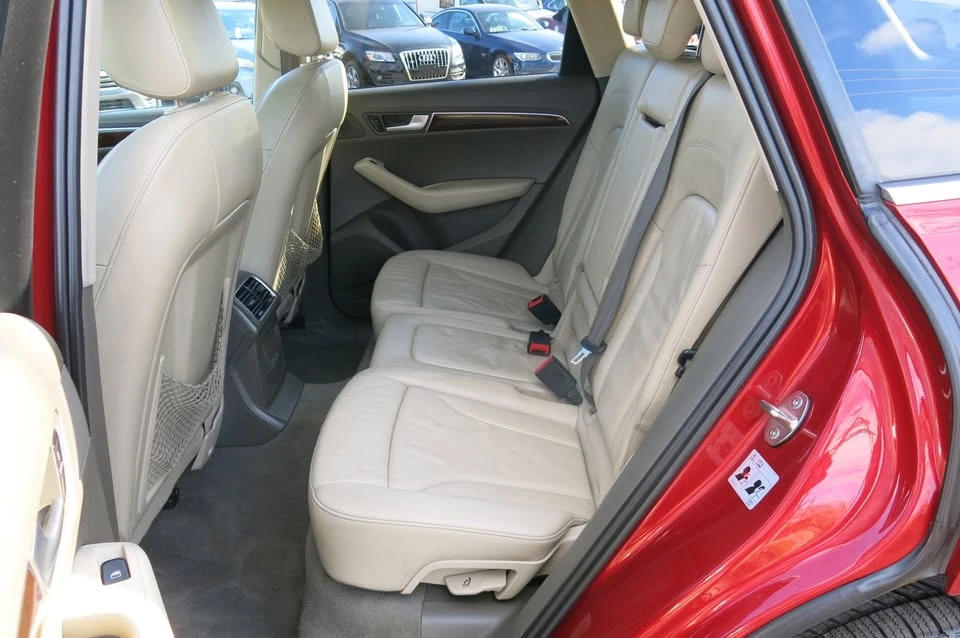 2011 Audi 8R Q5 - Image 12 of 20