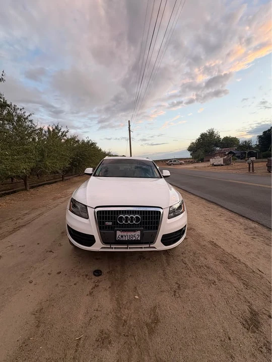 2011 Audi 8R Q5 - Image 2 of 8