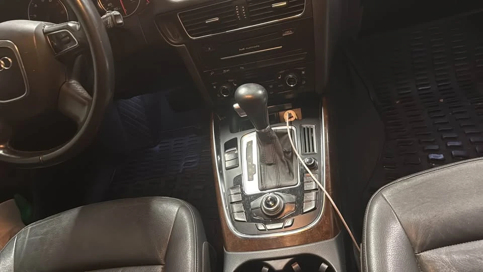 2011 Audi 8R Q5 - Image 3 of 8