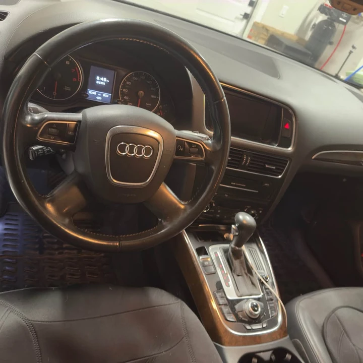 2011 Audi 8R Q5 - Image 5 of 8