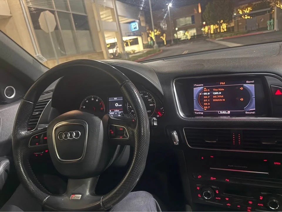 2011 Audi 8R Q5 - Image 4 of 8