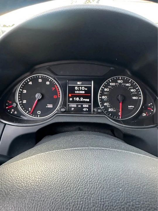 2011 Audi 8R Q5 - Image 10 of 10