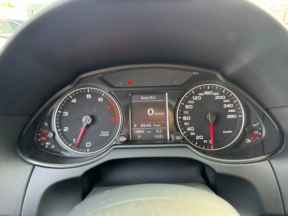 2011 Audi 8R Q5 - Image 13 of 18