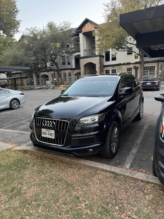 2011 Audi 4L Q7 - Image 2 of 6