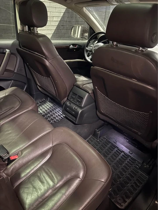 2011 Audi 4L Q7 - Image 8 of 16