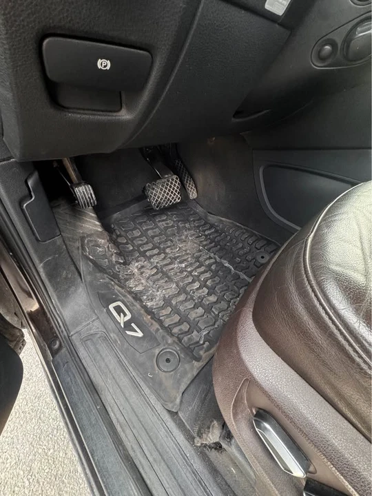 2011 Audi 4L Q7 - Image 8 of 9