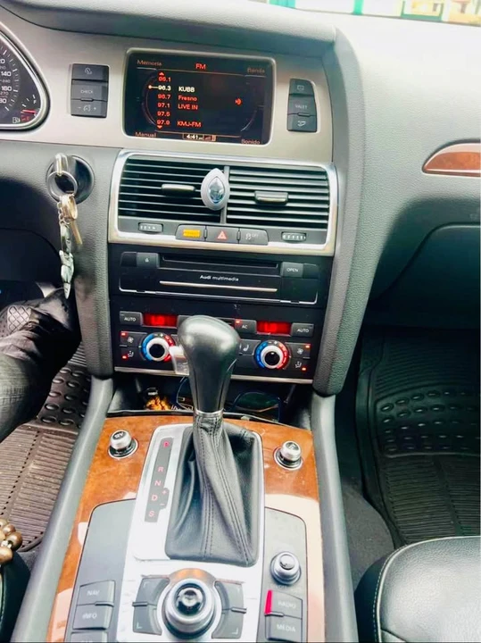 2011 Audi 4L Q7 - Image 10 of 17