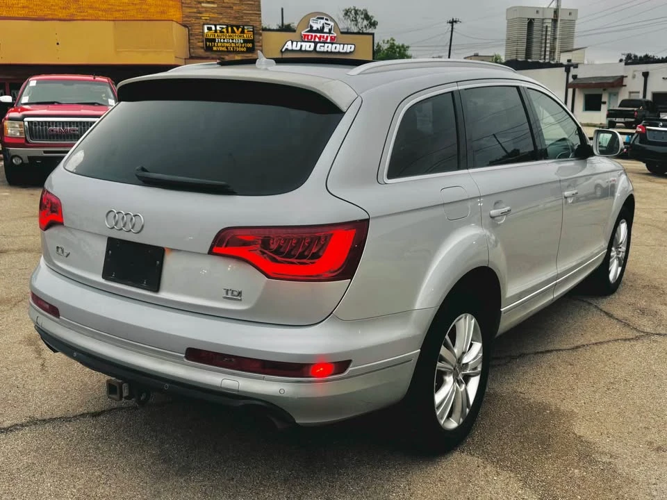 2011 Audi 4L Q7 - Image 2 of 8