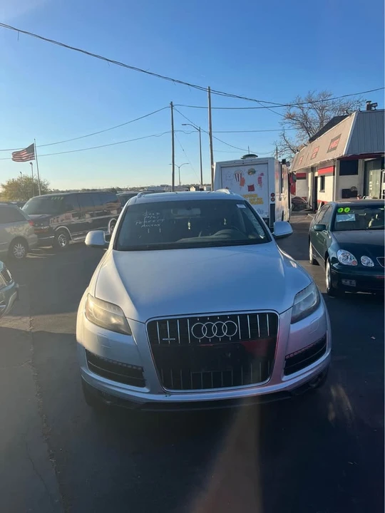 2011 Audi 4L Q7 - Image 2 of 7
