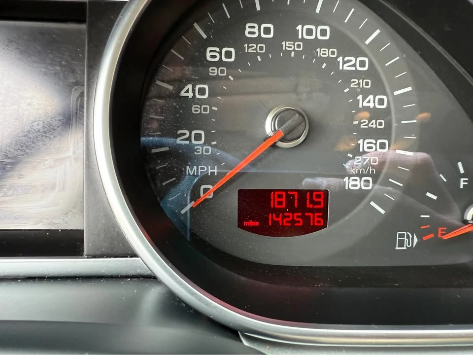 2011 Audi 4L Q7 - Image 8 of 9