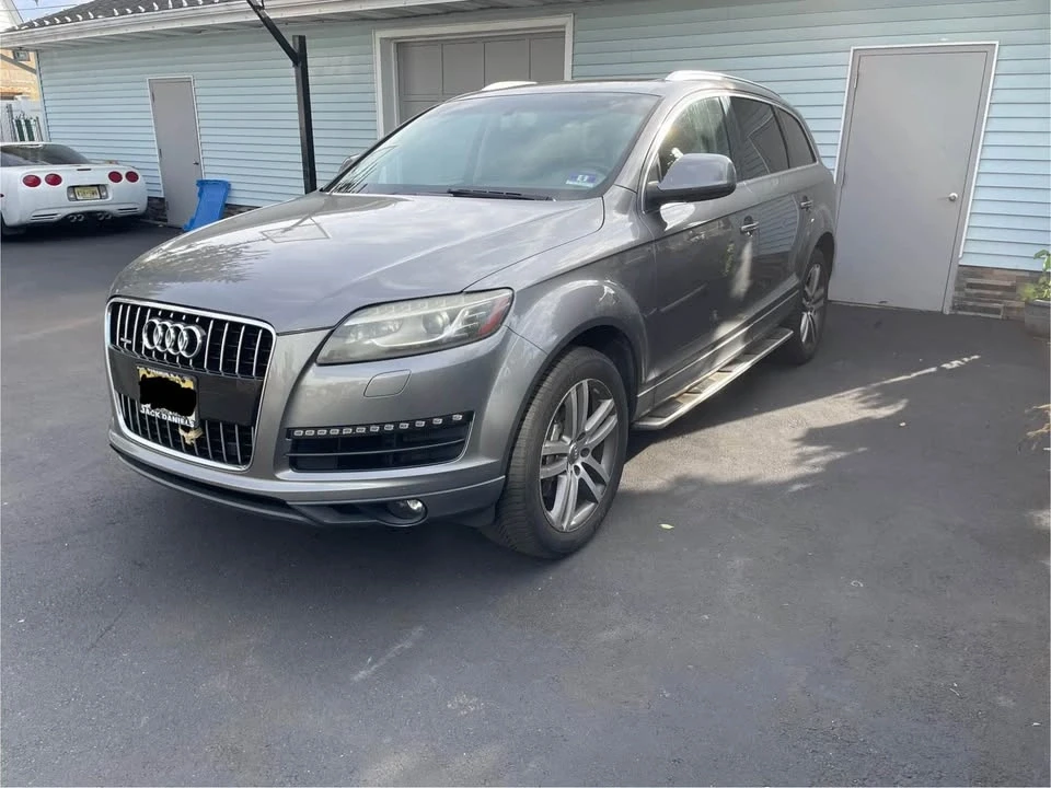2011 Audi 4L Q7 - Image 2 of 8