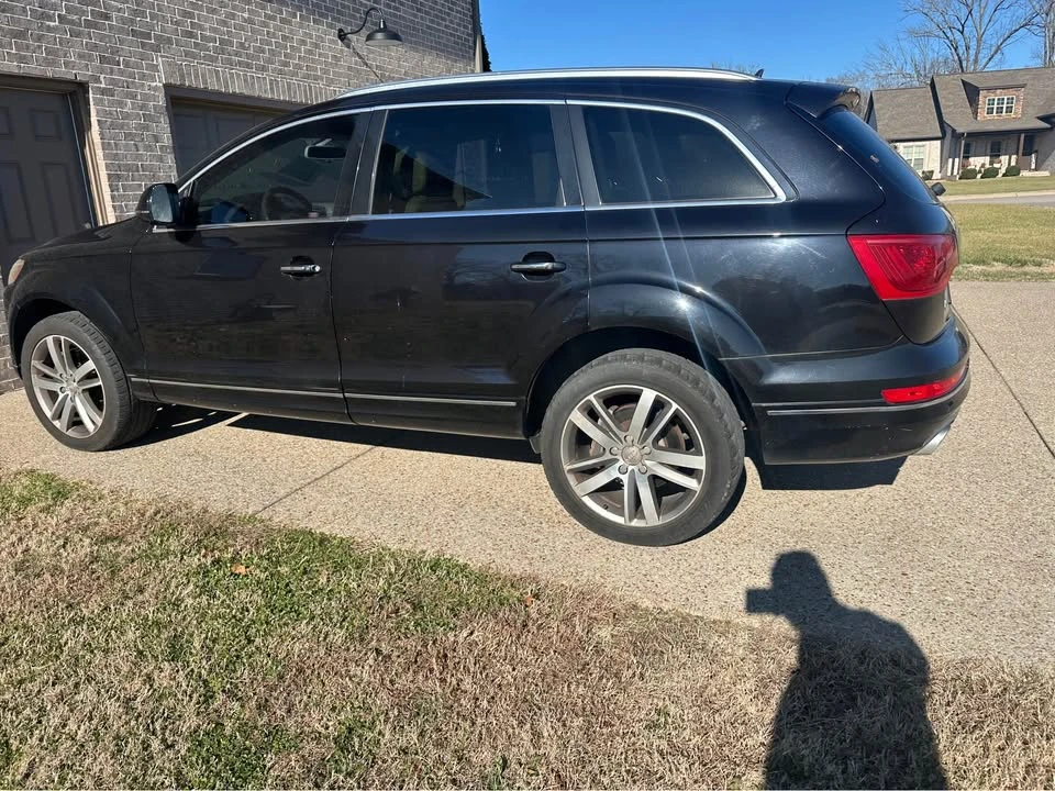 2011 Audi 4L Q7 - Image 2 of 4