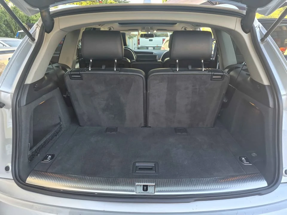 2011 Audi 4L Q7 - Image 9 of 10