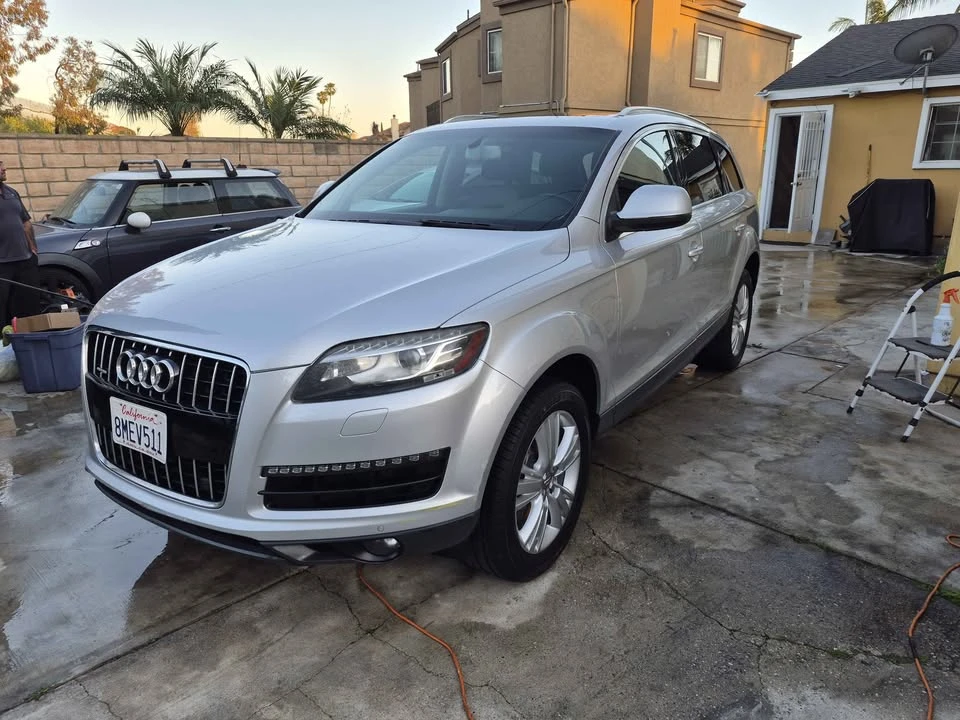 2011 Audi 4L Q7 - Image 2 of 10