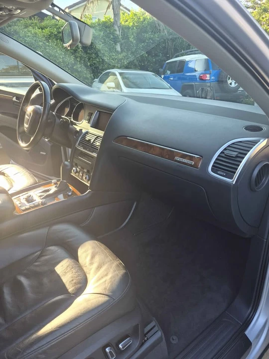 2011 Audi 4L Q7 - Image 6 of 10