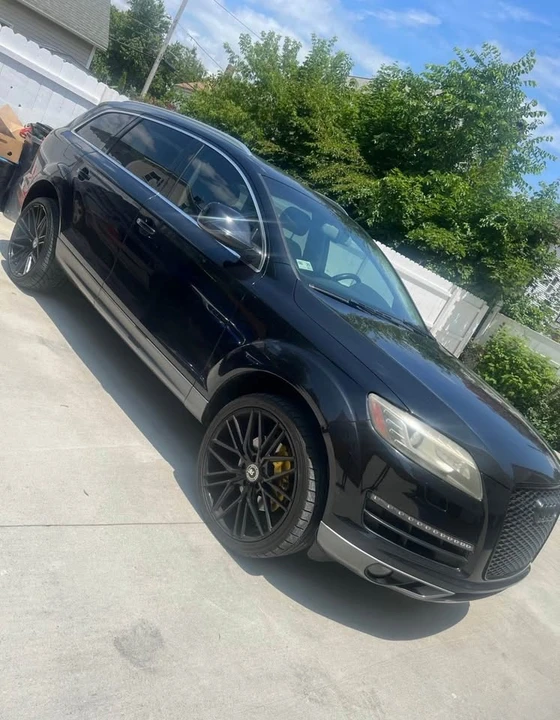 2011 Audi 4L Q7 - Image 2 of 4