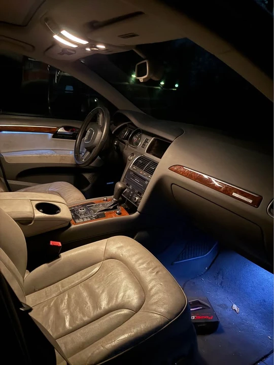 2011 Audi 4L Q7 - Image 8 of 9