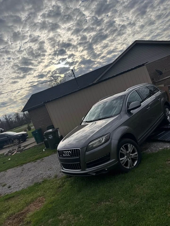 2011 Audi 4L Q7 - Image 2 of 9