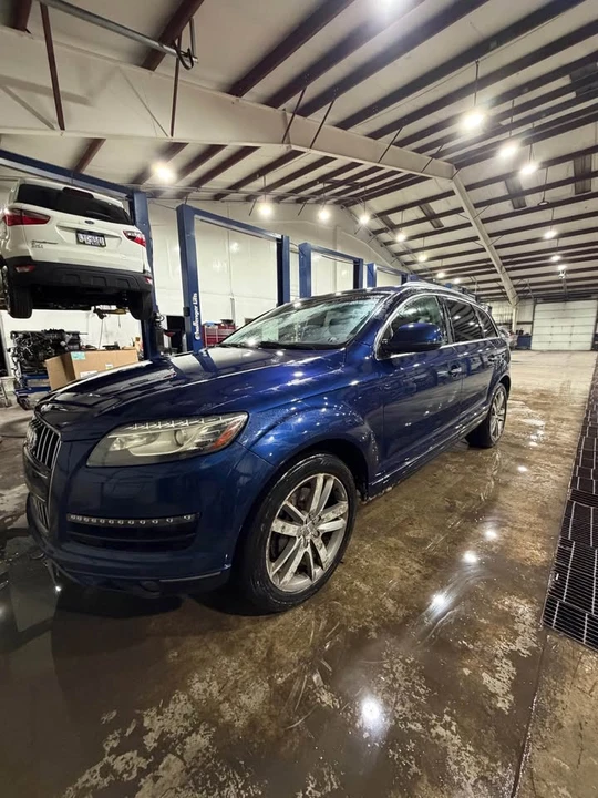 2011 Audi 4L Q7 - Image 2 of 16