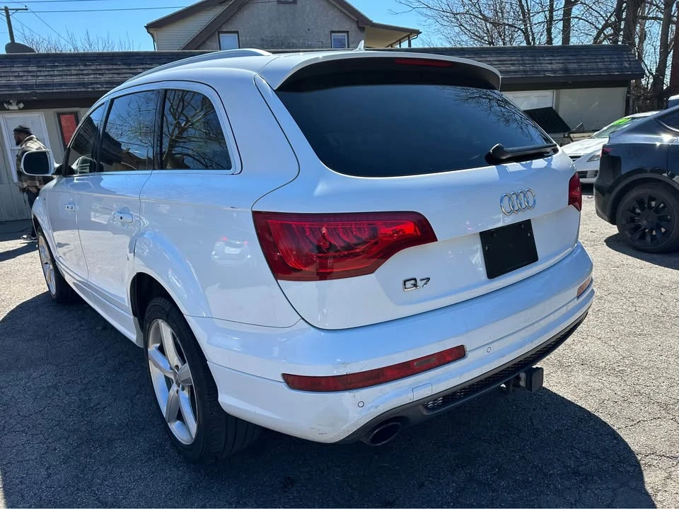 2011 Audi 4L Q7 - Image 2 of 15